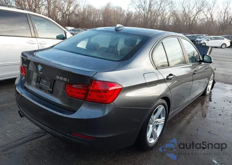 2015 BMW 328I xDrive z USA, uszkodzony, nr VIN WBA3B3C55FF548000